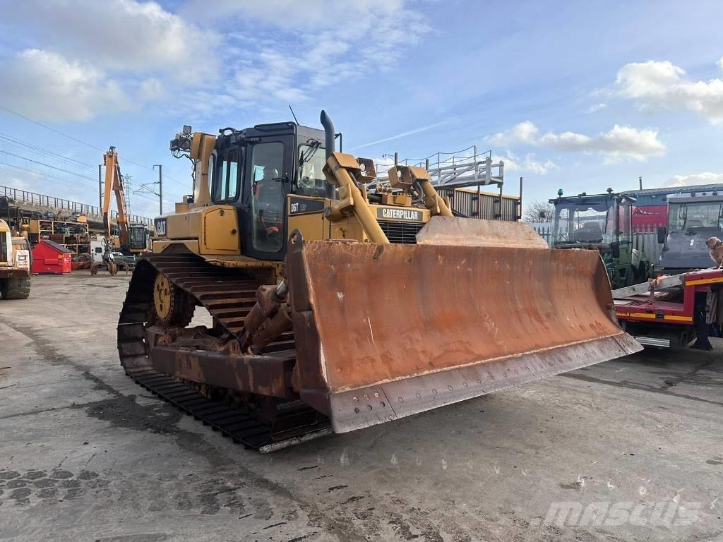 CAT D6T ブルドーザー