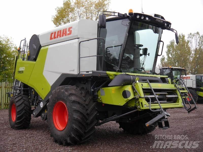 CLAAS TRION 660 コンバイン