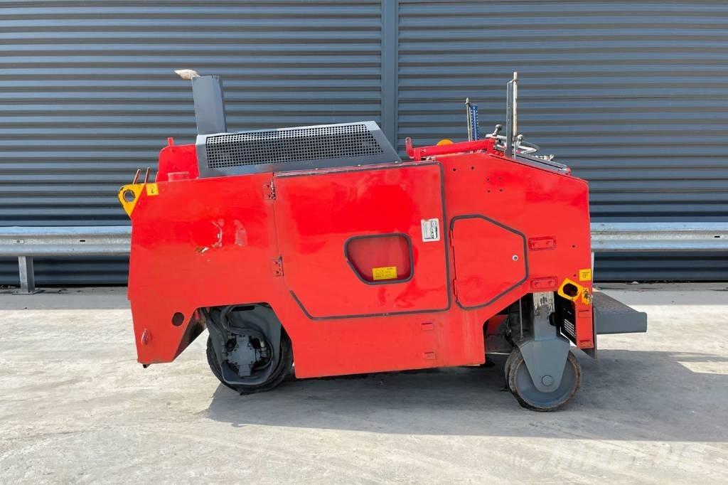 Wirtgen W 350 アスファルトコールドミリングマシーン