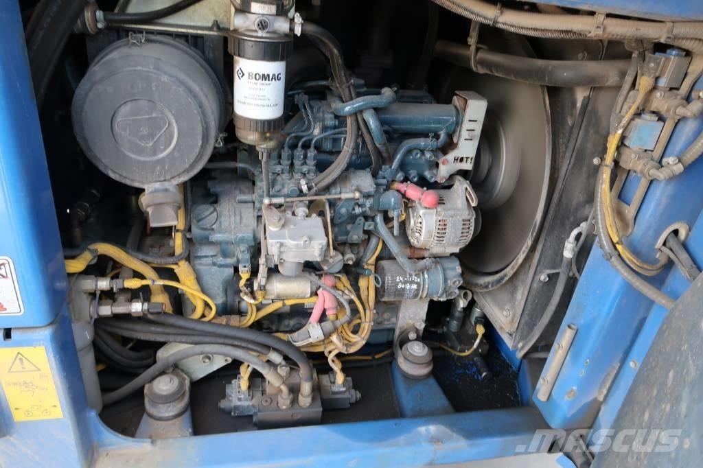 Bomag BW 154 AP-4 タンデムローラ