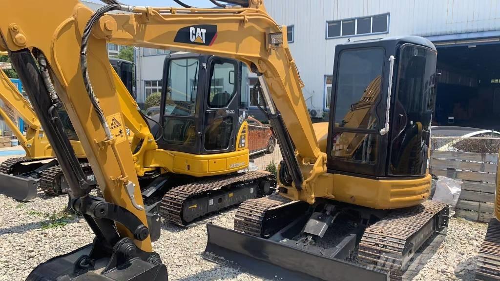 CAT 304 大型油圧ショベル12t以上（パワーショベル・ユンボ）