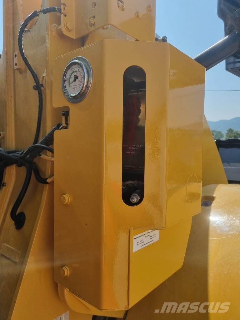 CAT 938 M ホイールローダー・タイヤショベル
