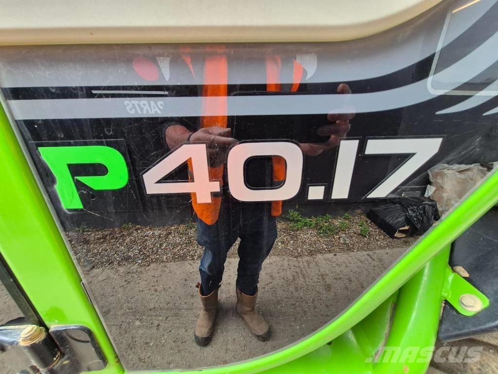 Merlo P 40.17 テレスコーピックハンドラー