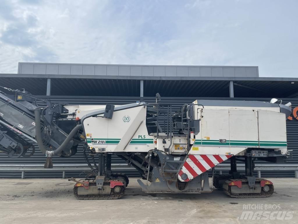 Wirtgen W 210 I アスファルトコールドミリングマシーン