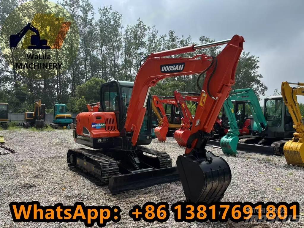 Doosan DX 60 ミニ油圧ショベル 7t以下（ミニユンボ・ミニディガー）