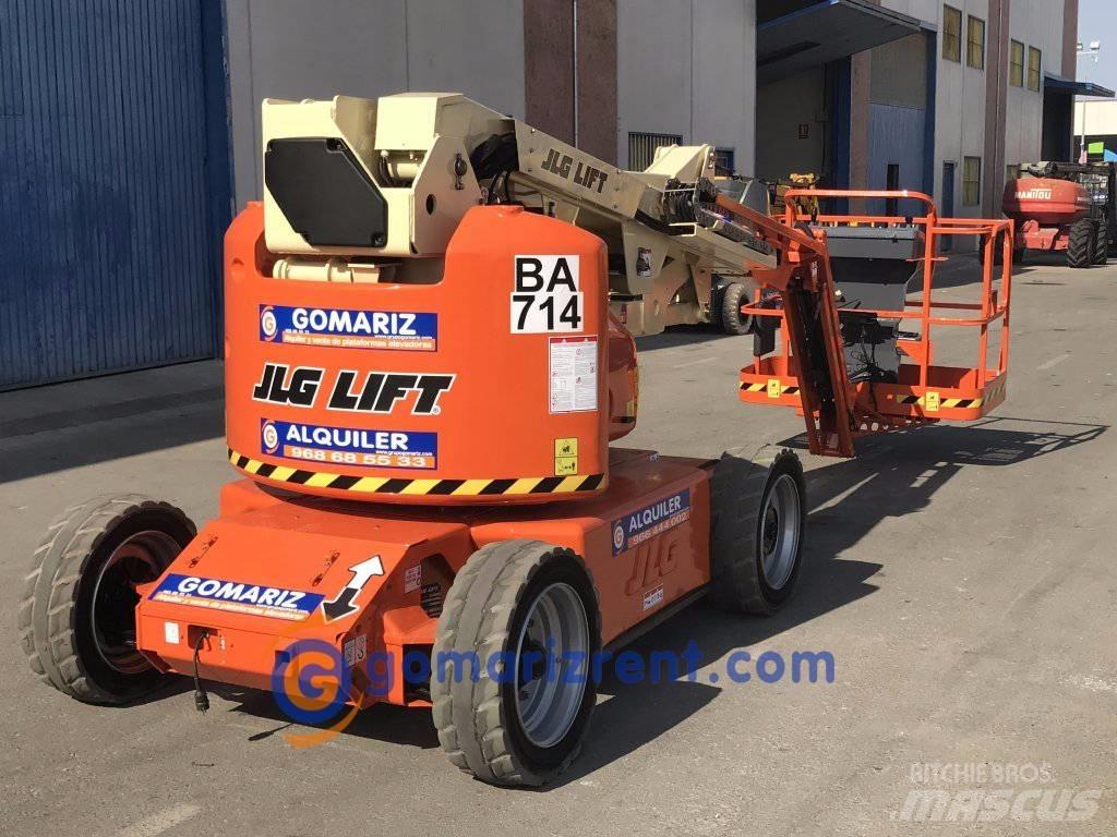 JLG E 450 AJ ブームリフト　屈伸型