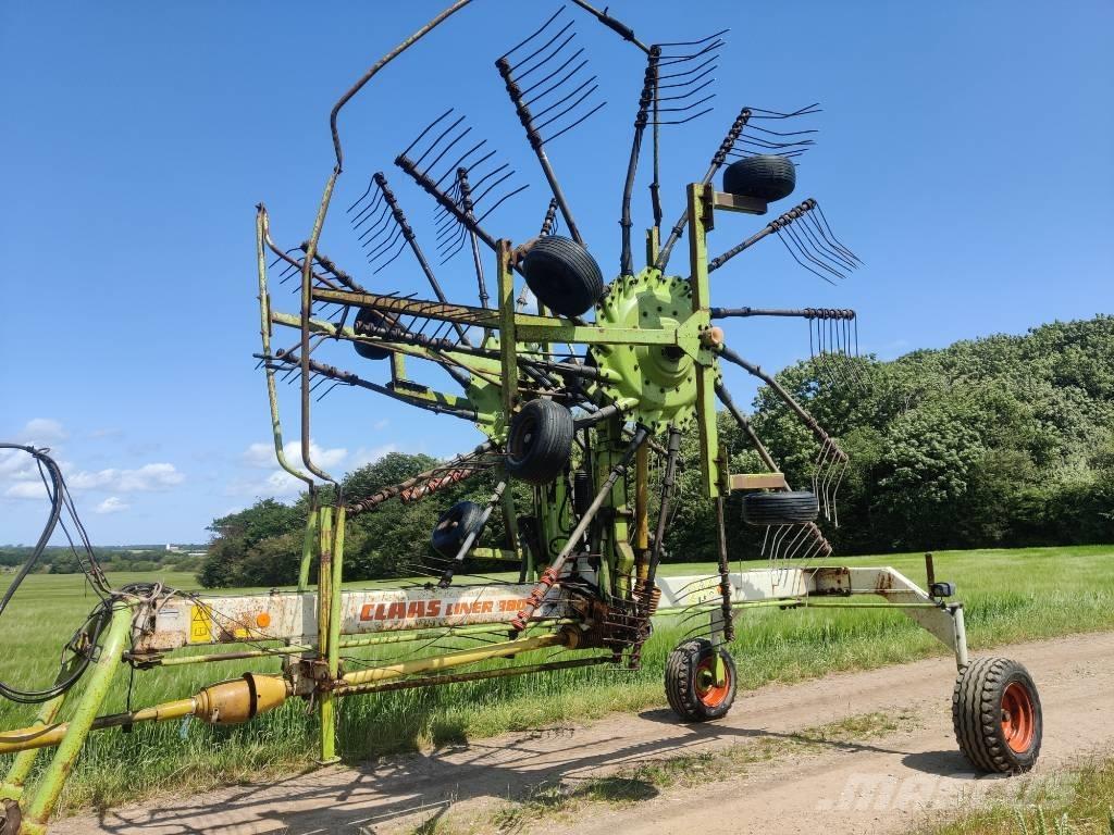 CLAAS 880 LIner テッダー・テッダーレーキ