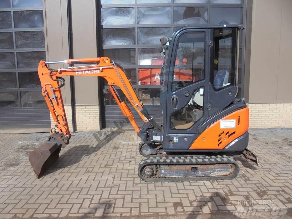 Hitachi Zaxis 18-3 ミニ油圧ショベル 7t以下（ミニユンボ・ミニディガー）
