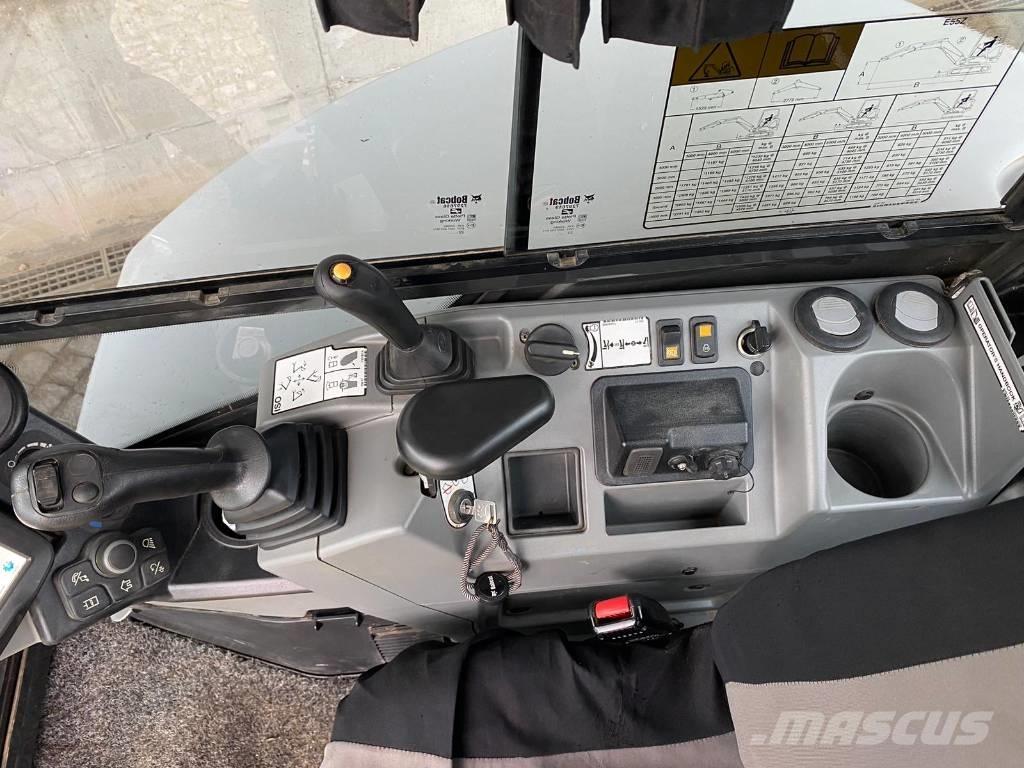 Bobcat E 55 Z ミニ油圧ショベル 7t以下（ミニユンボ・ミニディガー）