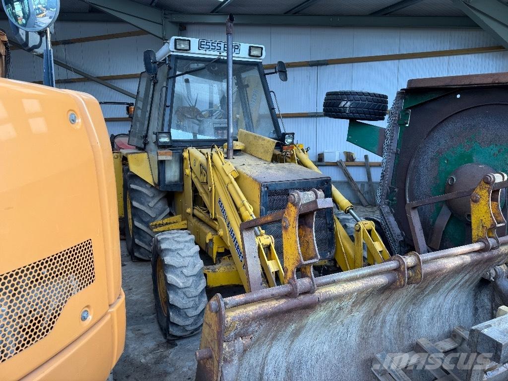 JCB 3 CX バックホーローダー