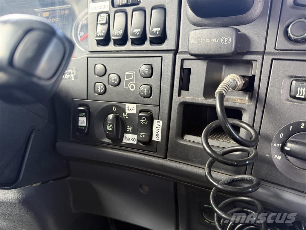 Scania R 730 8X4 アームロール