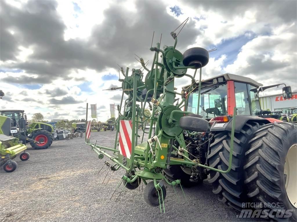 Krone KW 7.92 /8 テッダー・テッダーレーキ