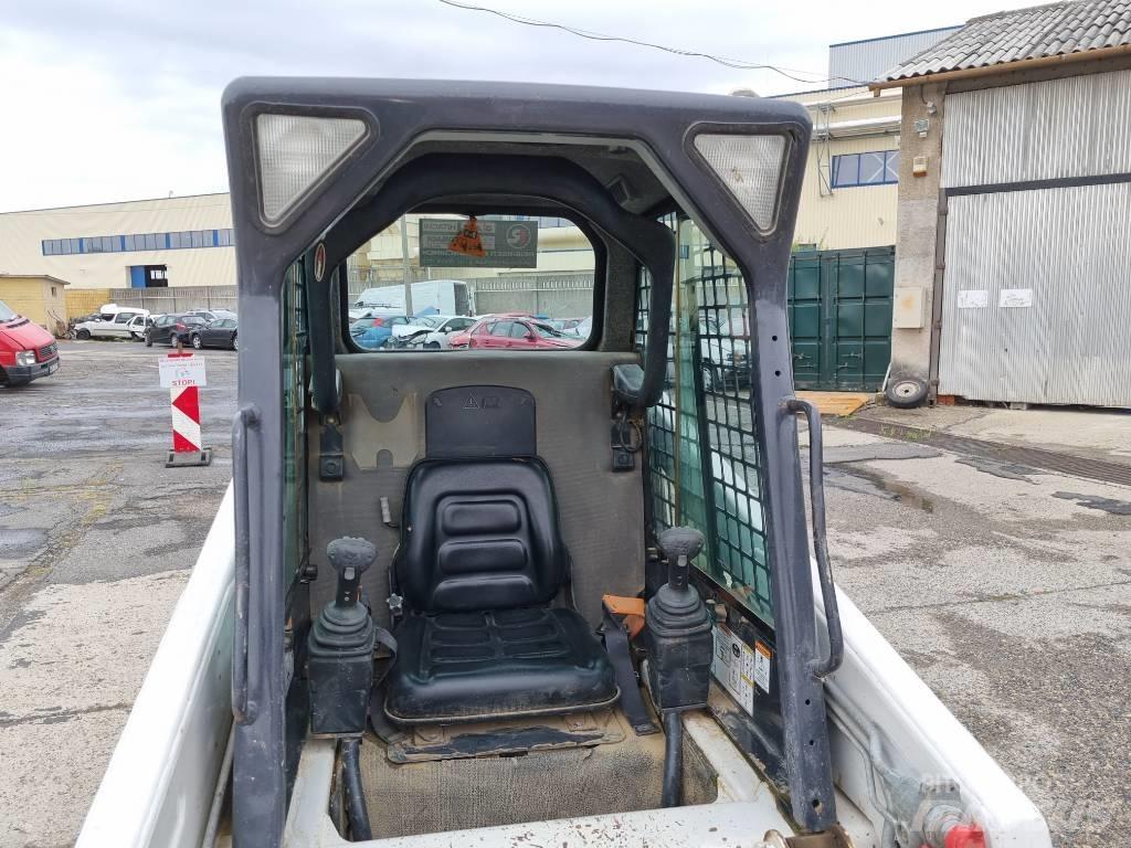 Bobcat S 100 スキッドステアローダー