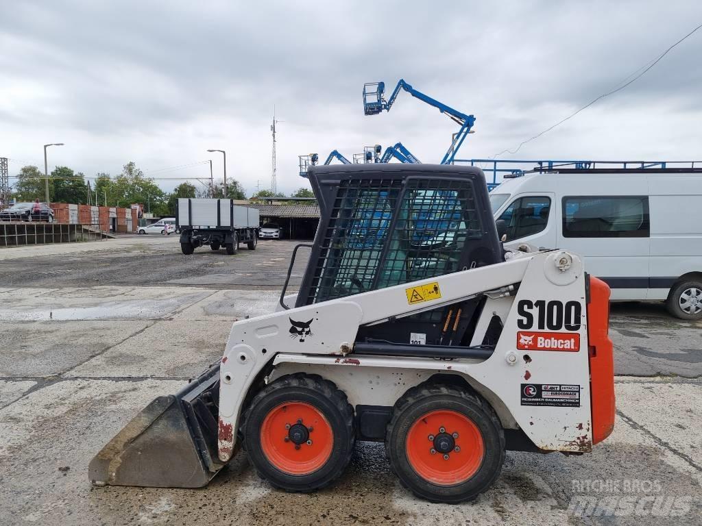 Bobcat S 100 スキッドステアローダー