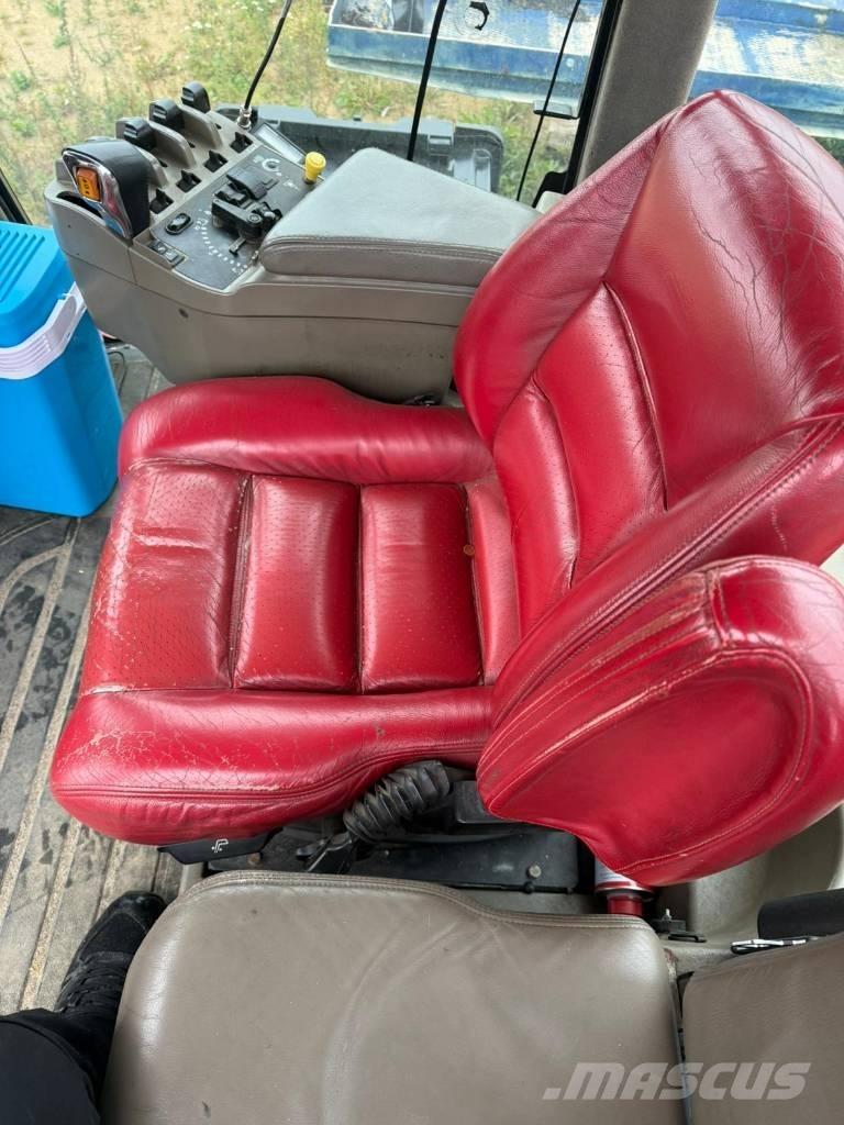 Case IH STX 325 トラクター