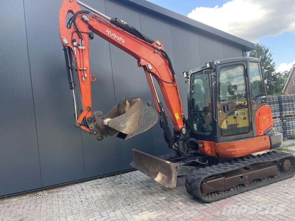 Kubota KX057-4 ミニ油圧ショベル 7t以下（ミニユンボ・ミニディガー）