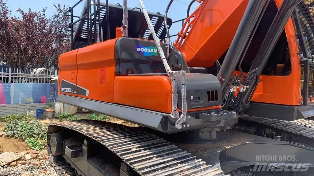 Doosan dx300lc-9 大型油圧ショベル12t以上（パワーショベル・ユンボ）