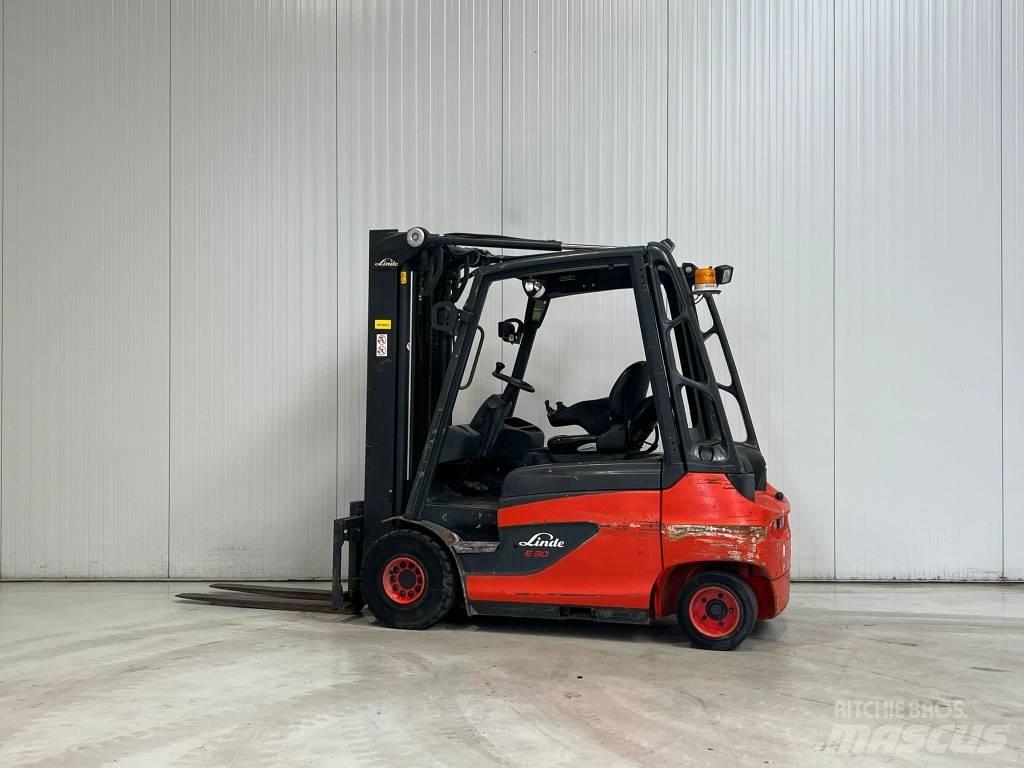 Linde E30-01 バッテリーフォークリフト