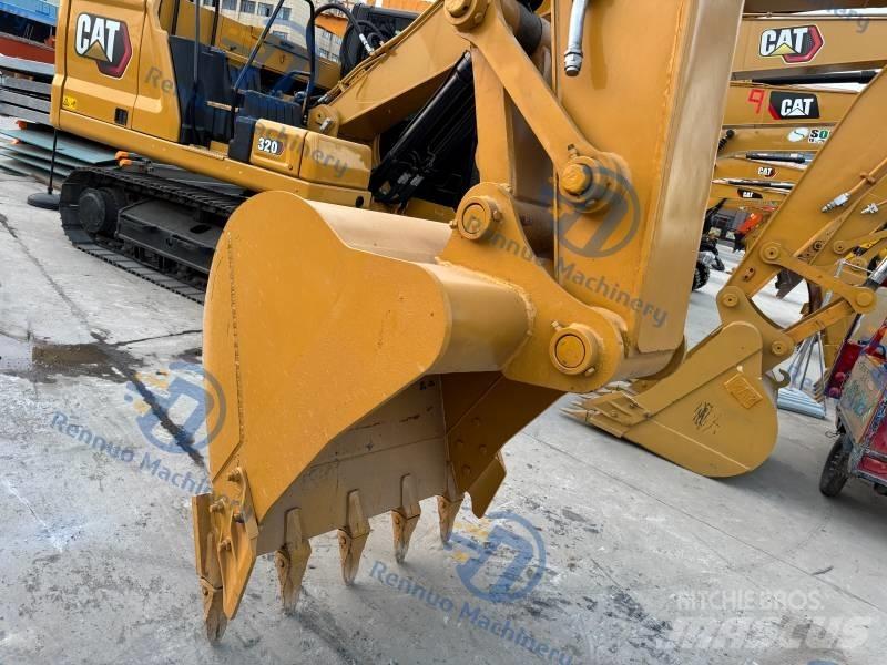 CAT 320 D 大型油圧ショベル12t以上（パワーショベル・ユンボ）