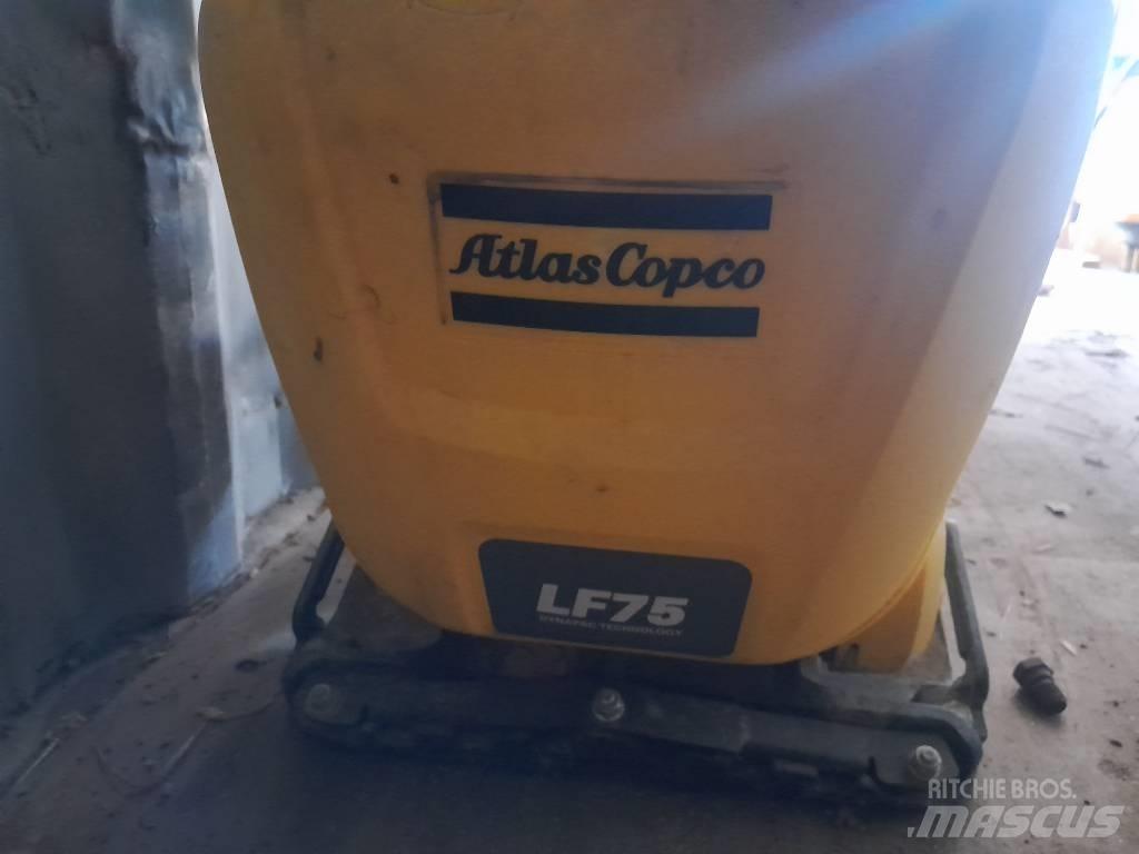 Atlas Copco LF 75 プレートコンパクター