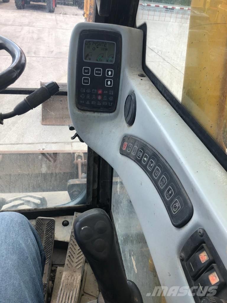 JCB JS145W ホイール式油圧ショベル（パワーショベル・ユンボ・バックホー）