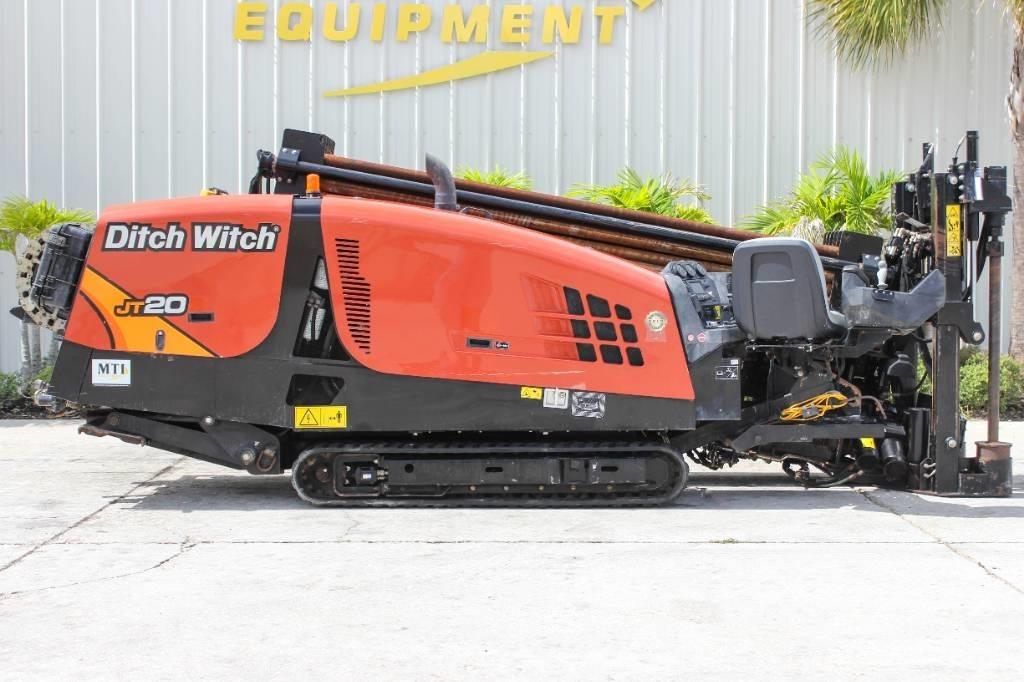 Ditch Witch JT20 水平掘削リグ