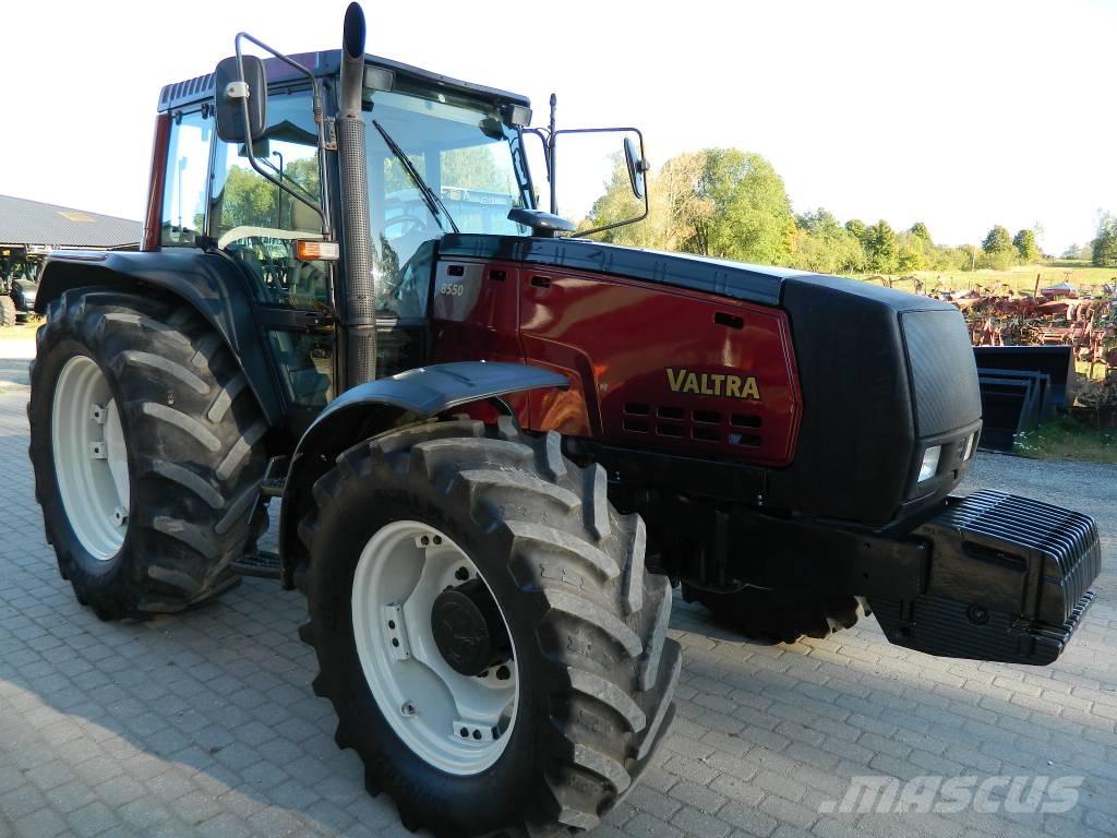 Valtra 8550 トラクター