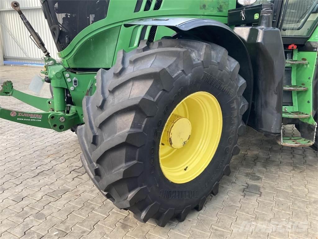 John Deere 6190R トラクター