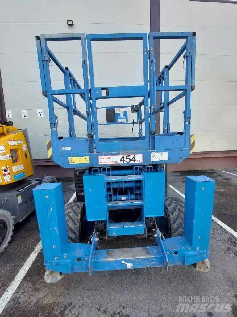 Genie GS 3369 RT シザースリフト