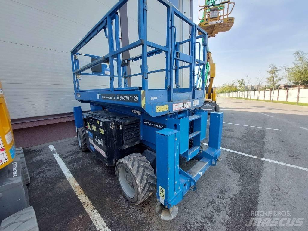 Genie GS 3369 RT シザースリフト