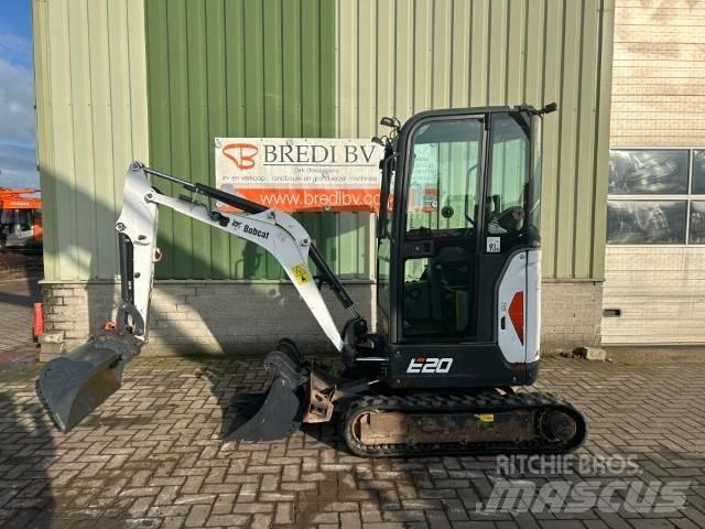 Bobcat E 20 ミニ油圧ショベル 7t以下（ミニユンボ・ミニディガー）