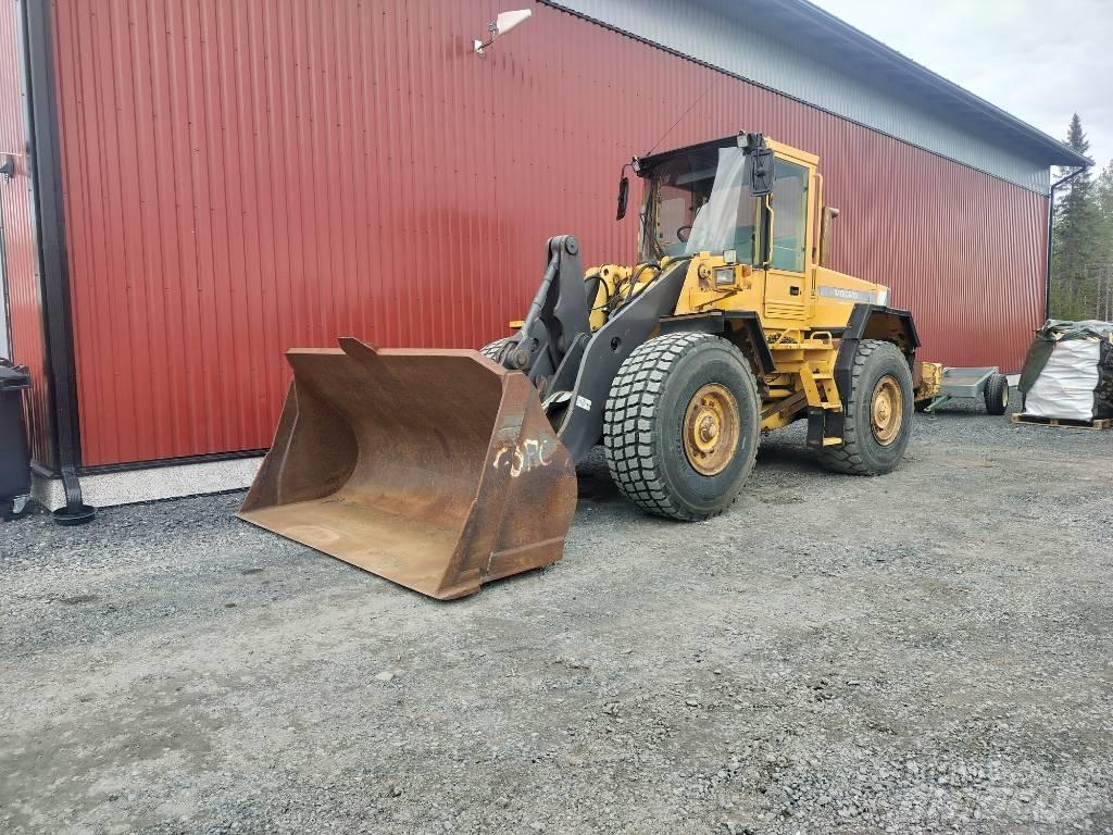 Volvo L90C ホイールローダー・タイヤショベル