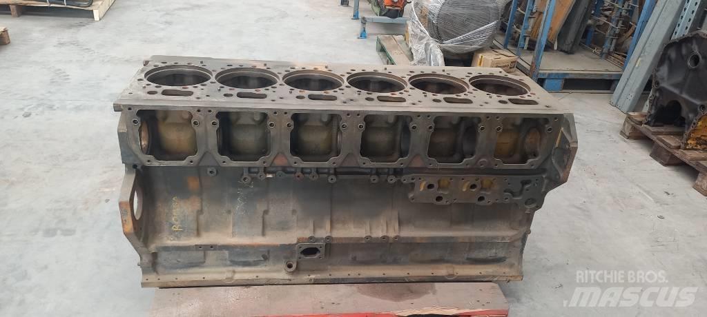 Komatsu SAA6D170E-3 エンジン