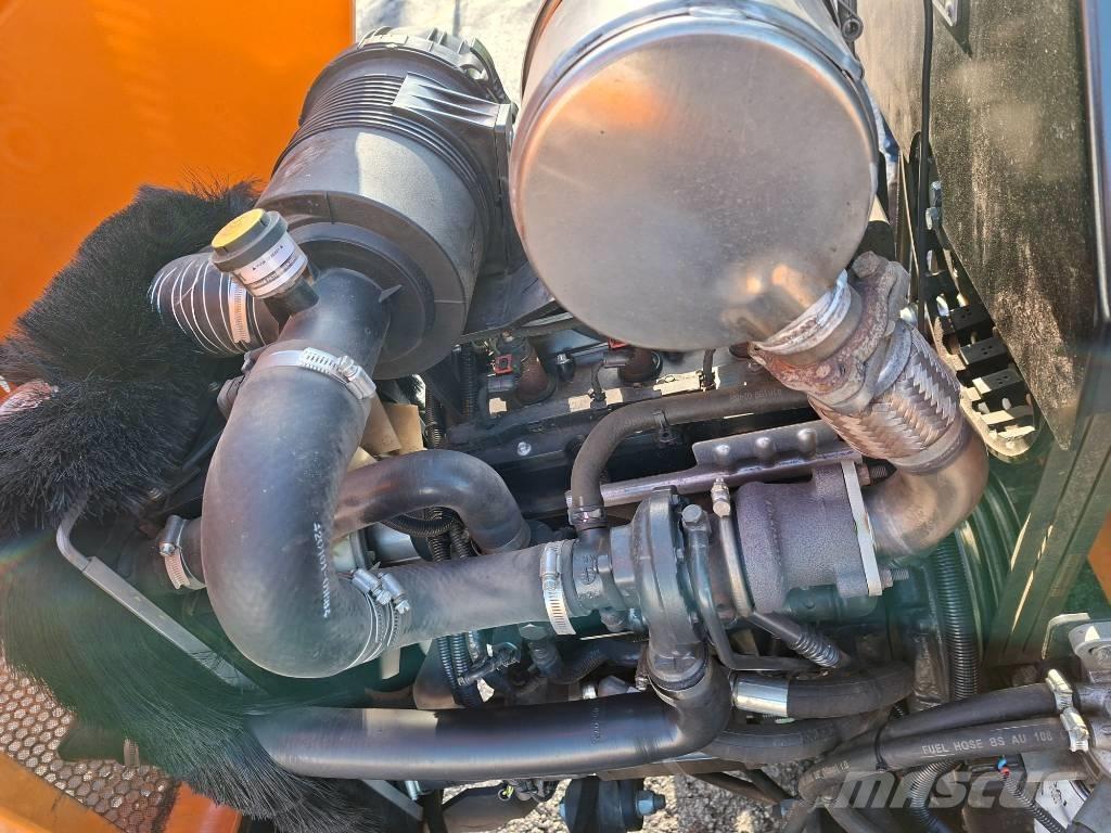 Forst TR8 ウッドチッパー