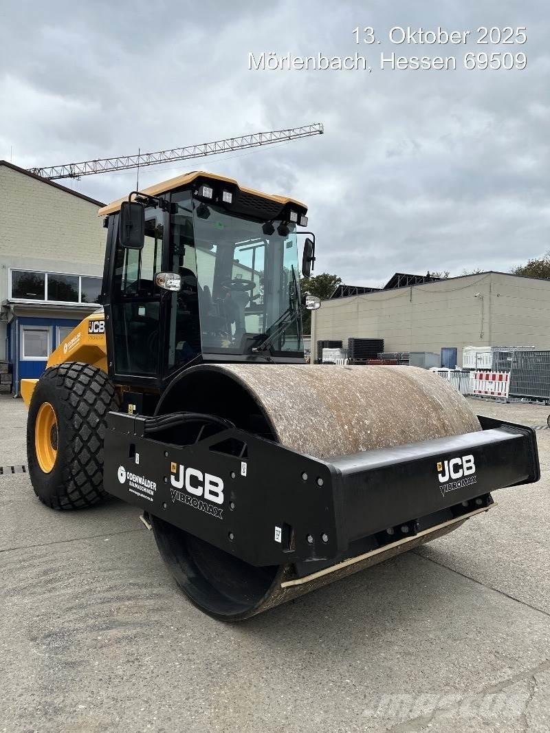 JCB VM118D ロードローラー