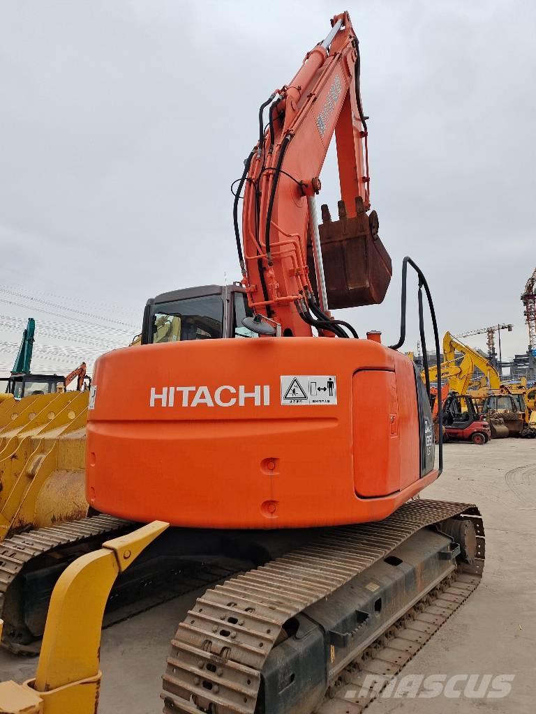 Hitachi ZX 135 US 大型油圧ショベル12t以上（パワーショベル・ユンボ）
