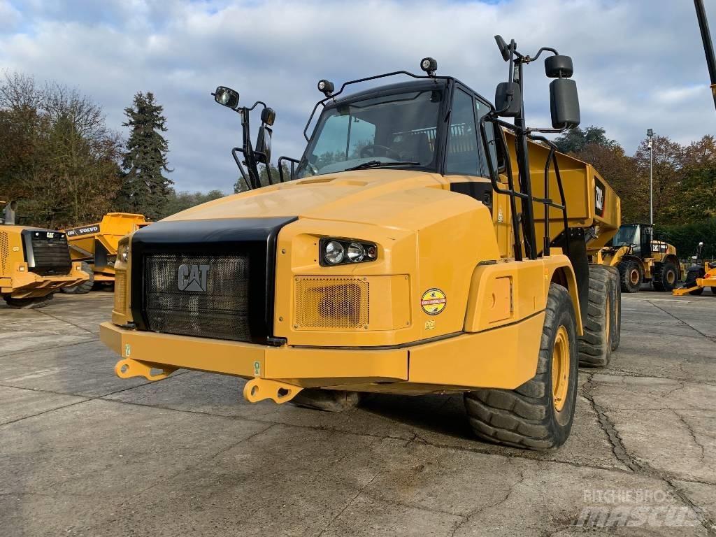 CAT 730 C アーティキュレート式ダンプトラック