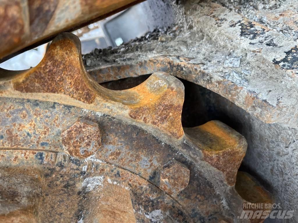 CAT 324 E 大型油圧ショベル12t以上（パワーショベル・ユンボ）
