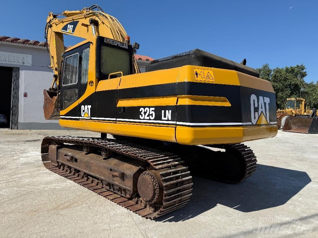CAT 325 LN 大型油圧ショベル12t以上（パワーショベル・ユンボ）