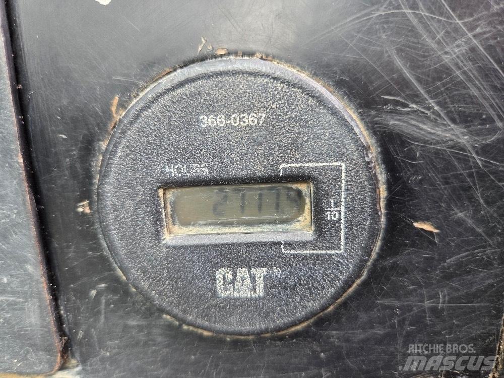 CAT 308E 中型油圧ショベル 7ｔ-12ｔ（ユンボ・パワーショベル・バックホー）