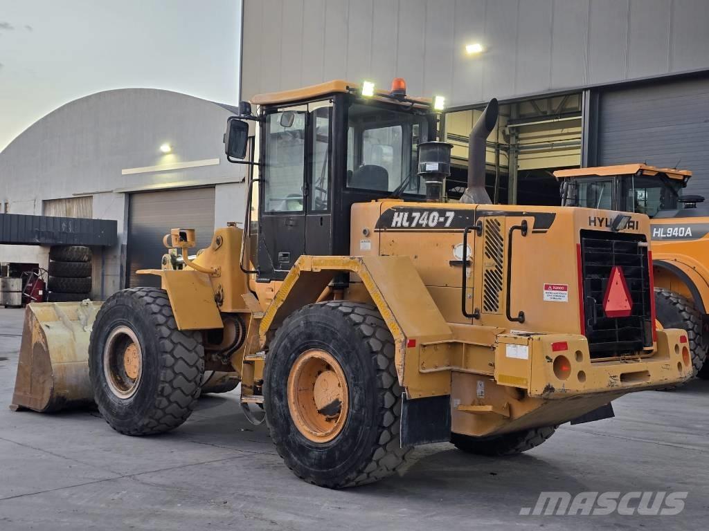 Hyundai 740-7 ホイールローダー・タイヤショベル
