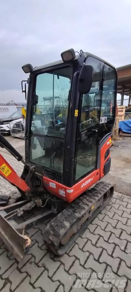 Kubota KX 019-4 ミニ油圧ショベル 7t以下（ミニユンボ・ミニディガー）