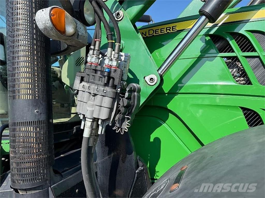 John Deere 6210R トラクター