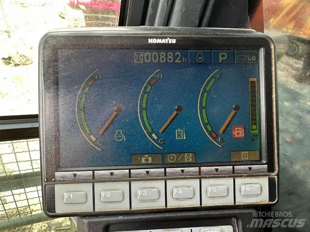 Komatsu 240LC-8 大型油圧ショベル12t以上（パワーショベル・ユンボ）