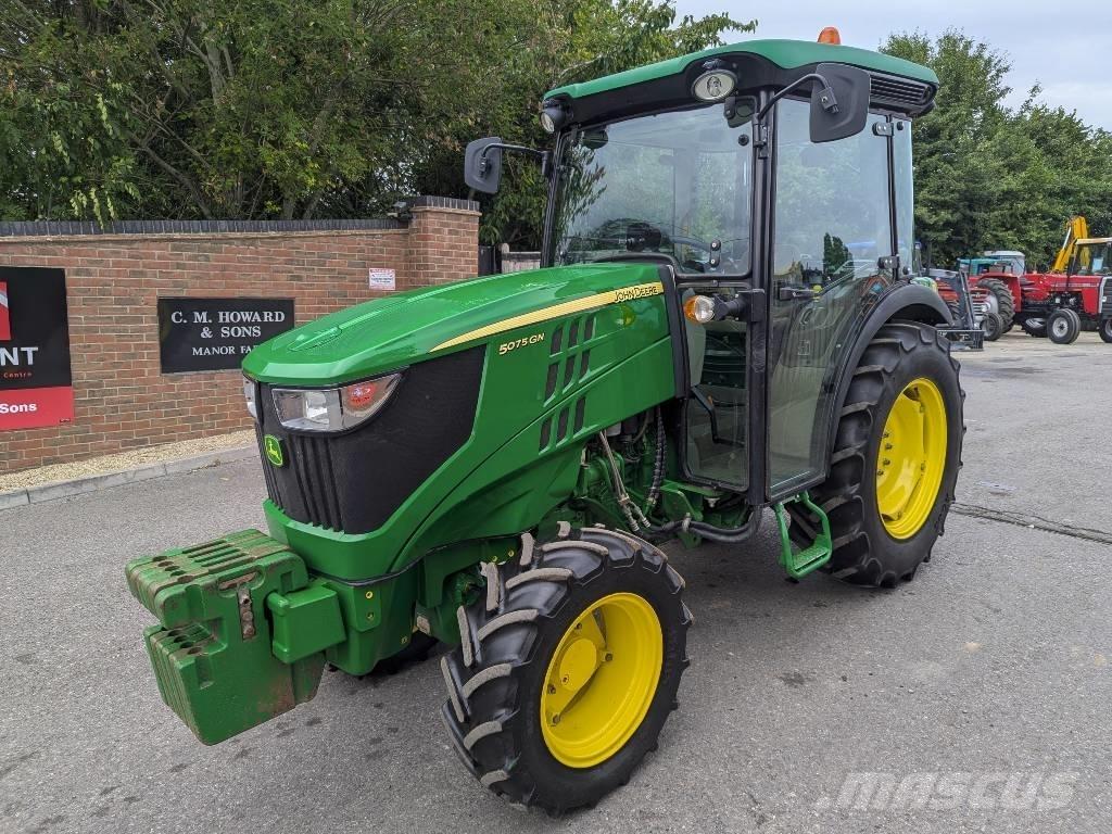 John Deere 5075GN トラクター