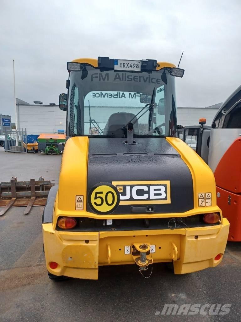 JCB 409 農業用テレハンドラー