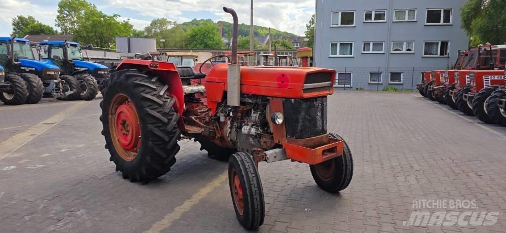 Massey Ferguson 178 トラクター