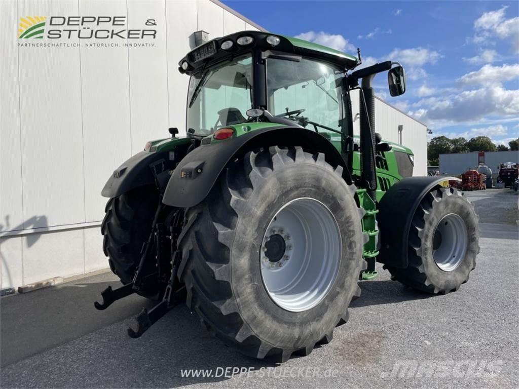 John Deere 6210R トラクター