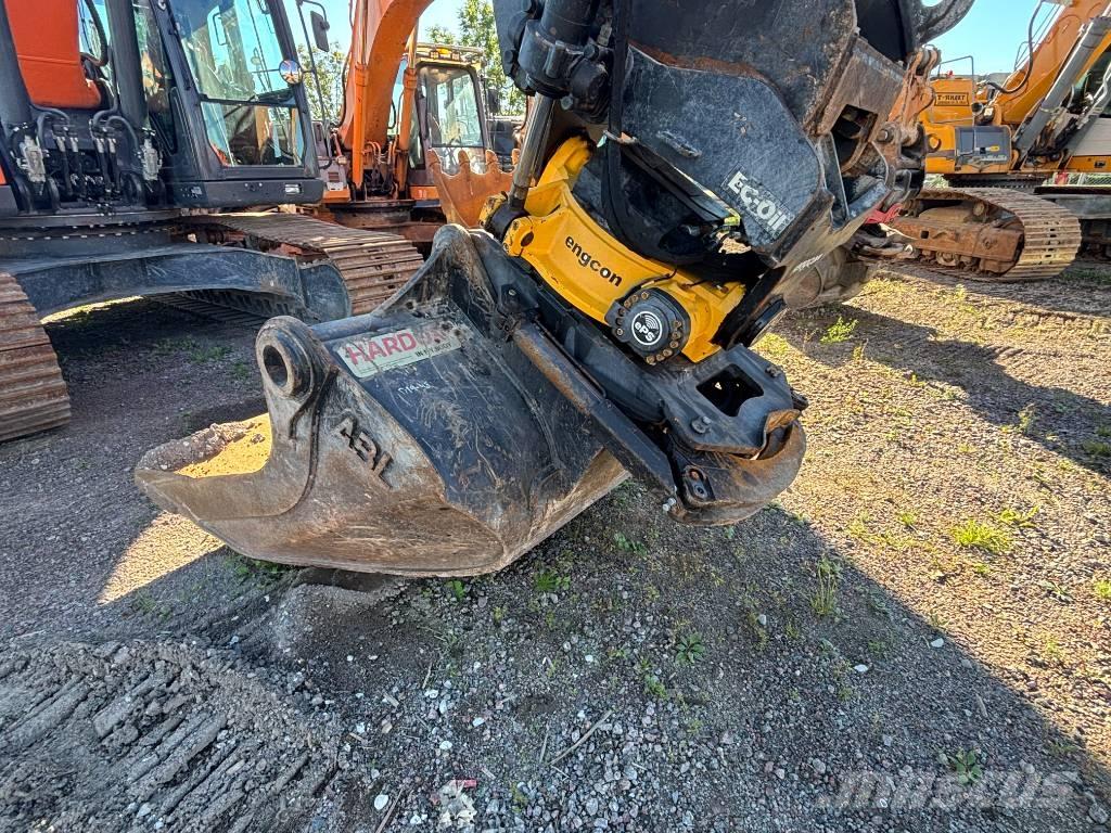 Doosan DX300LC-7 大型油圧ショベル12t以上（パワーショベル・ユンボ）