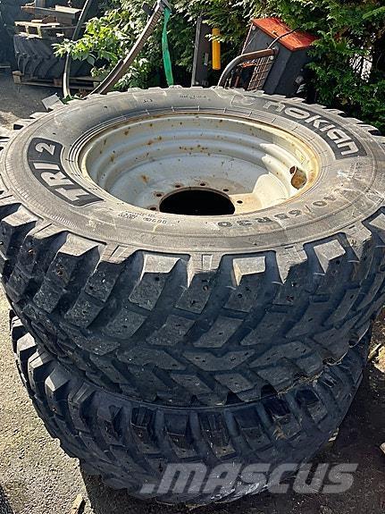  540/65R30 その他道路と除雪の機械